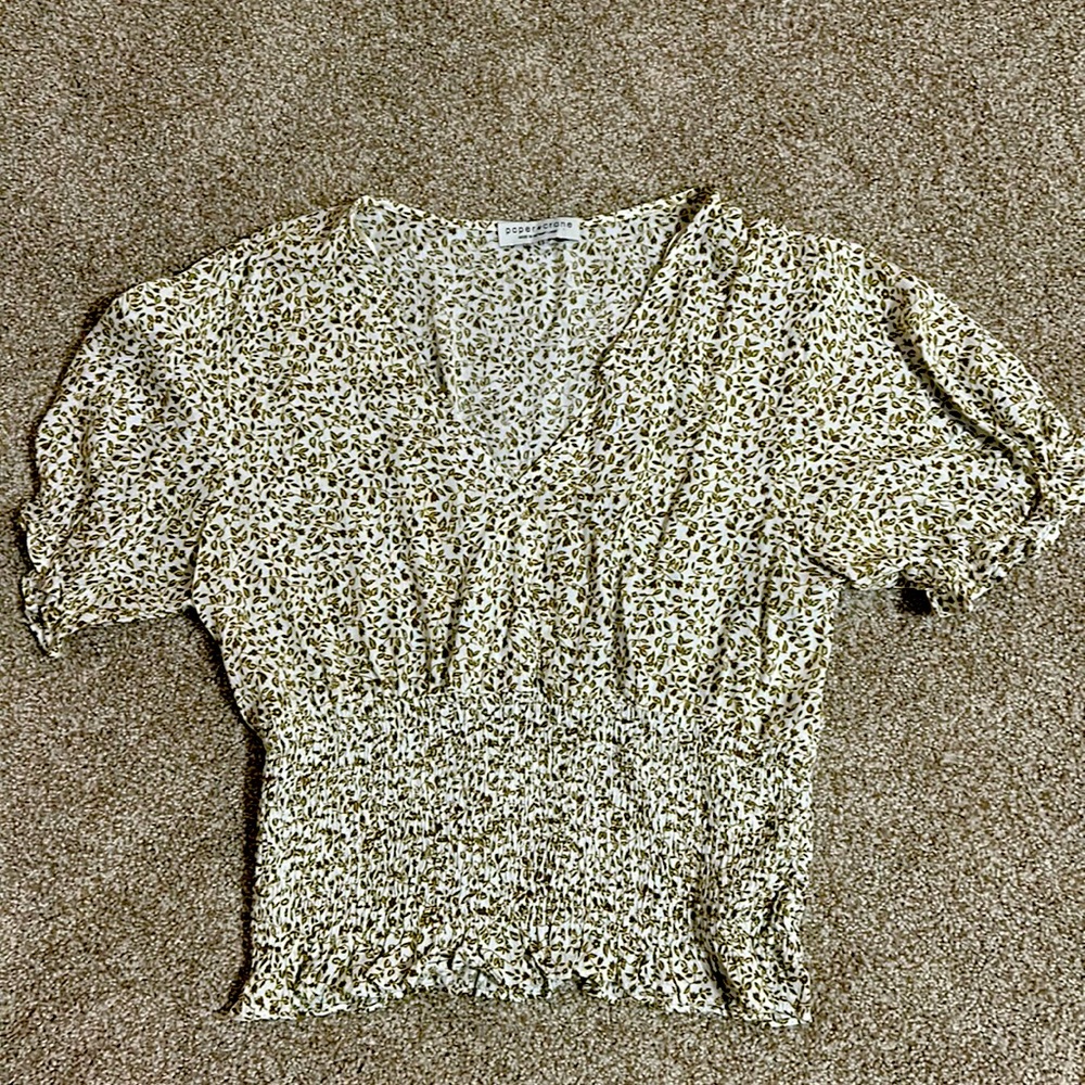 Paper crane short sleeved blouse